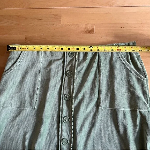 Lularoe Addie Corduroy Skirt NWT - Pistachio Green XL - Picture 5 of 6